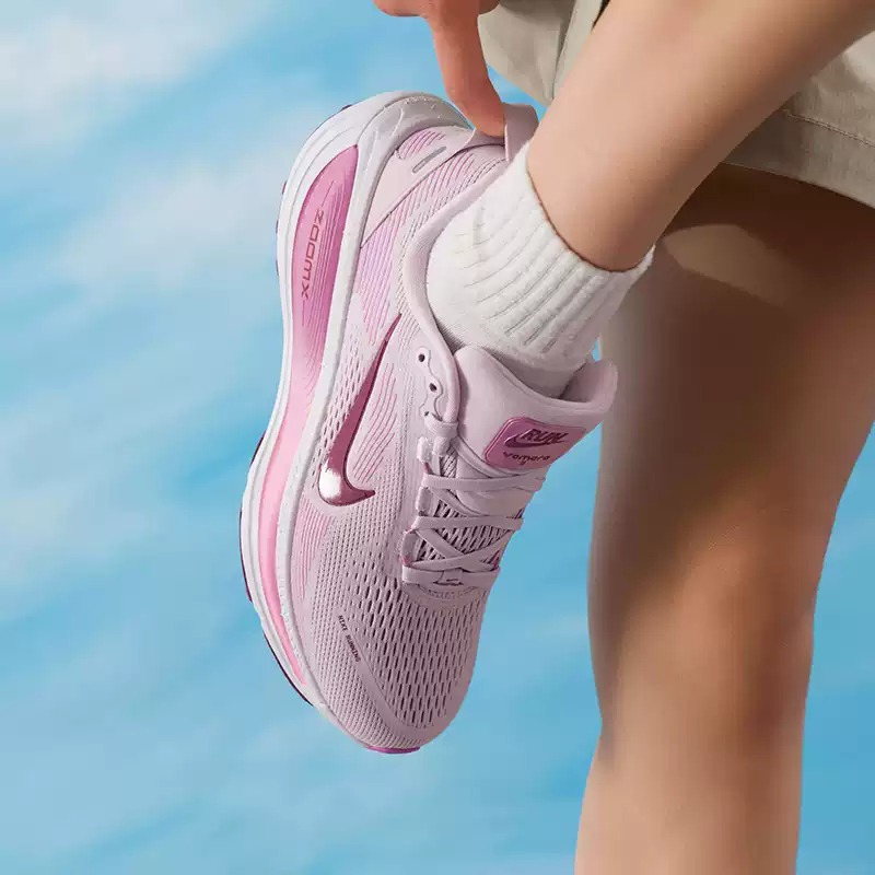 Tênis Nike Feminino Original L - Lightweight Road Running Shoes avaliação e preço