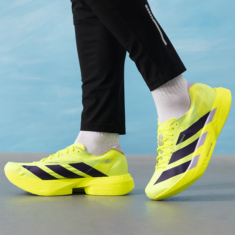 Tênis Masculino Adidas Origina - Lightweight Road Running Shoes avaliação e preço